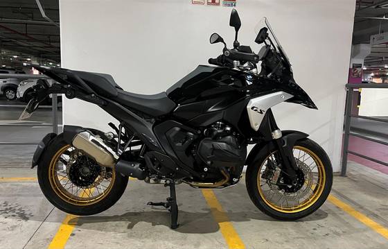 BMW R 1300 GS TRIPLE BLACK BMW R 1300 GS TRIPLE BLACK